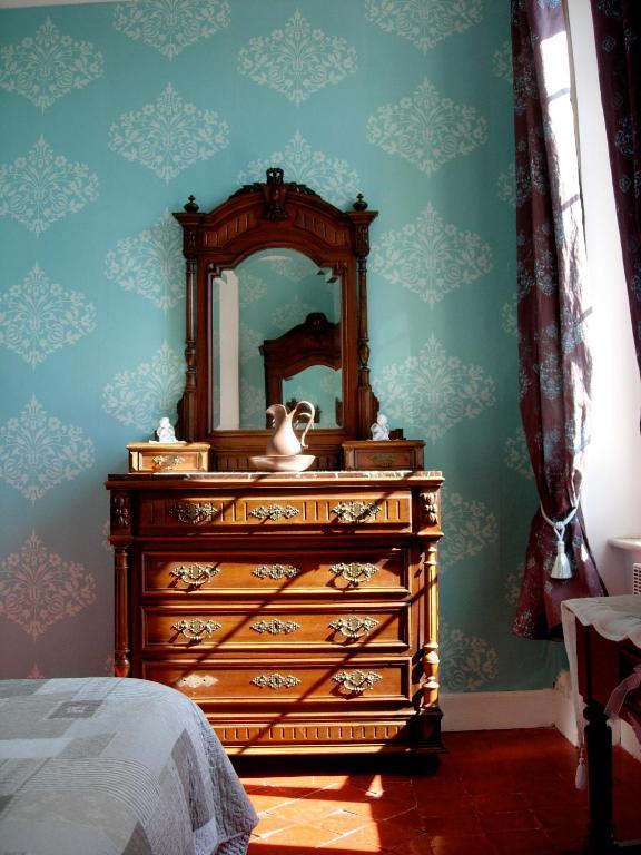 La Maison Des Palmiers Homps  Room photo